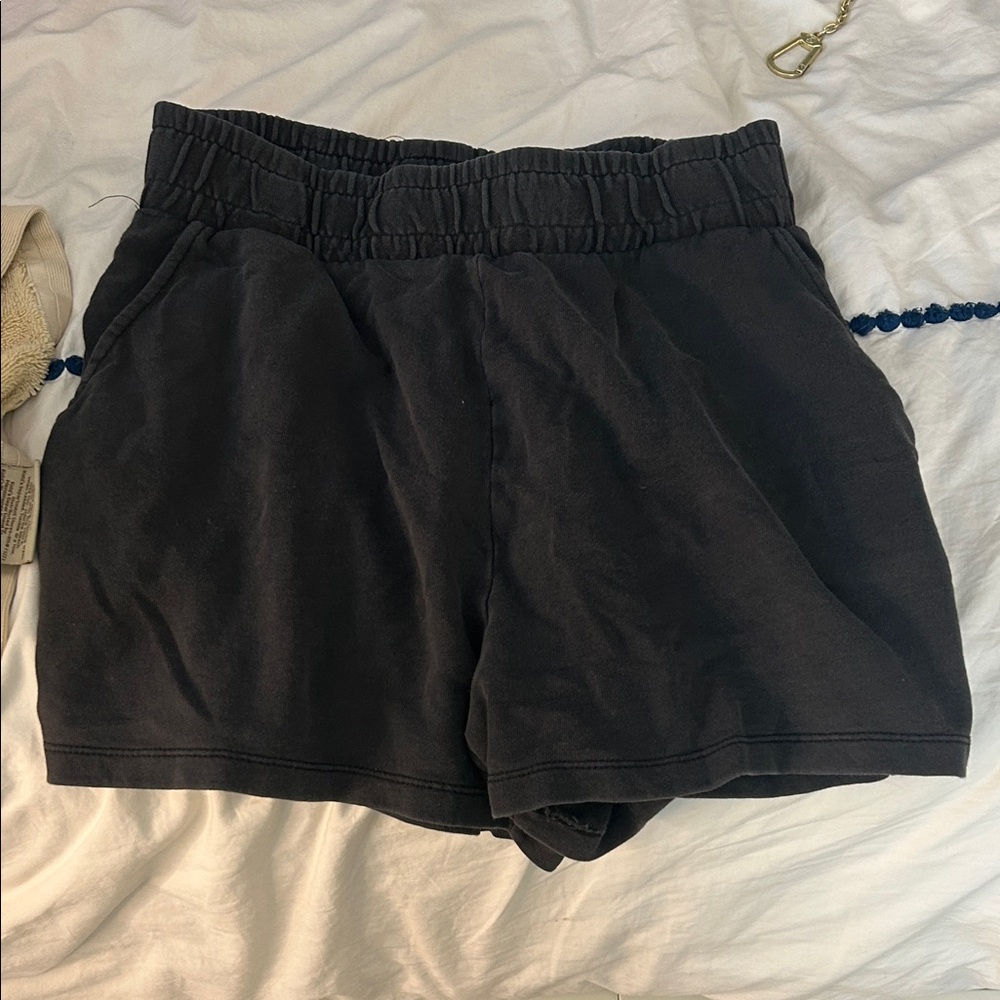 Zara Women's Black Casual/ Sweatshorts Shorts